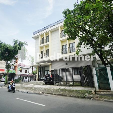 מלון ג'קרטה Toba Mansion Syariah Near Benhil Redpartner מראה חיצוני תמונה