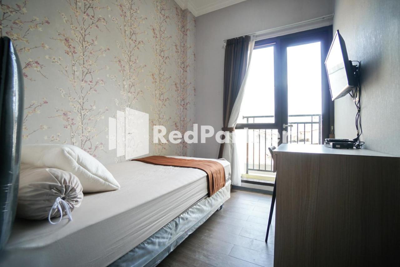 מלון ג'קרטה Toba Mansion Syariah Near Benhil Redpartner מראה חיצוני תמונה