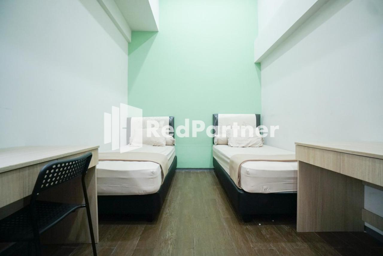מלון ג'קרטה Toba Mansion Syariah Near Benhil Redpartner מראה חיצוני תמונה