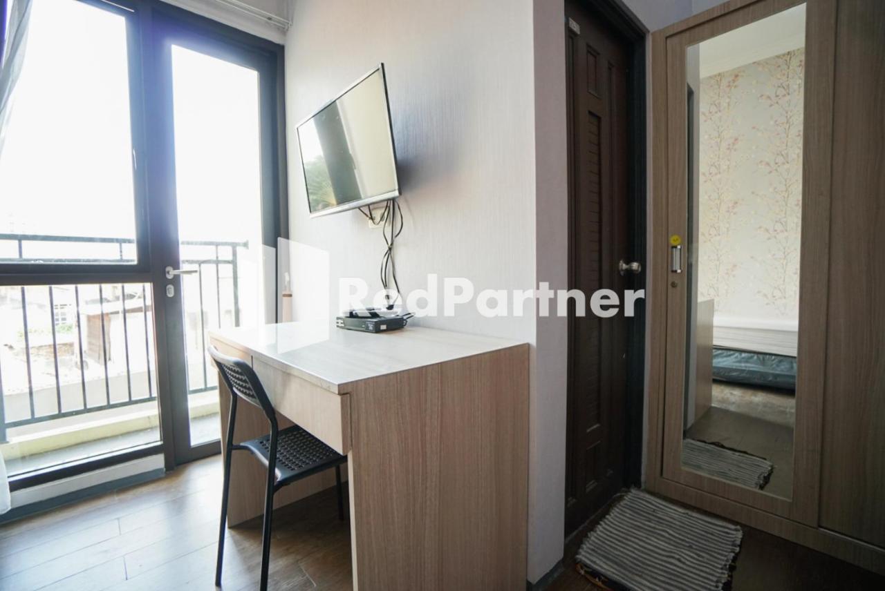 מלון ג'קרטה Toba Mansion Syariah Near Benhil Redpartner מראה חיצוני תמונה
