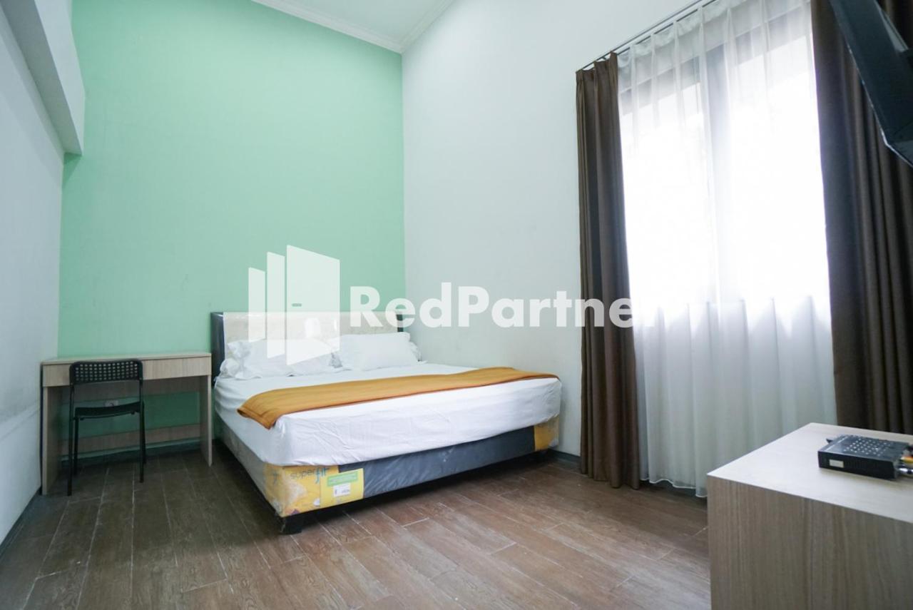 מלון ג'קרטה Toba Mansion Syariah Near Benhil Redpartner מראה חיצוני תמונה