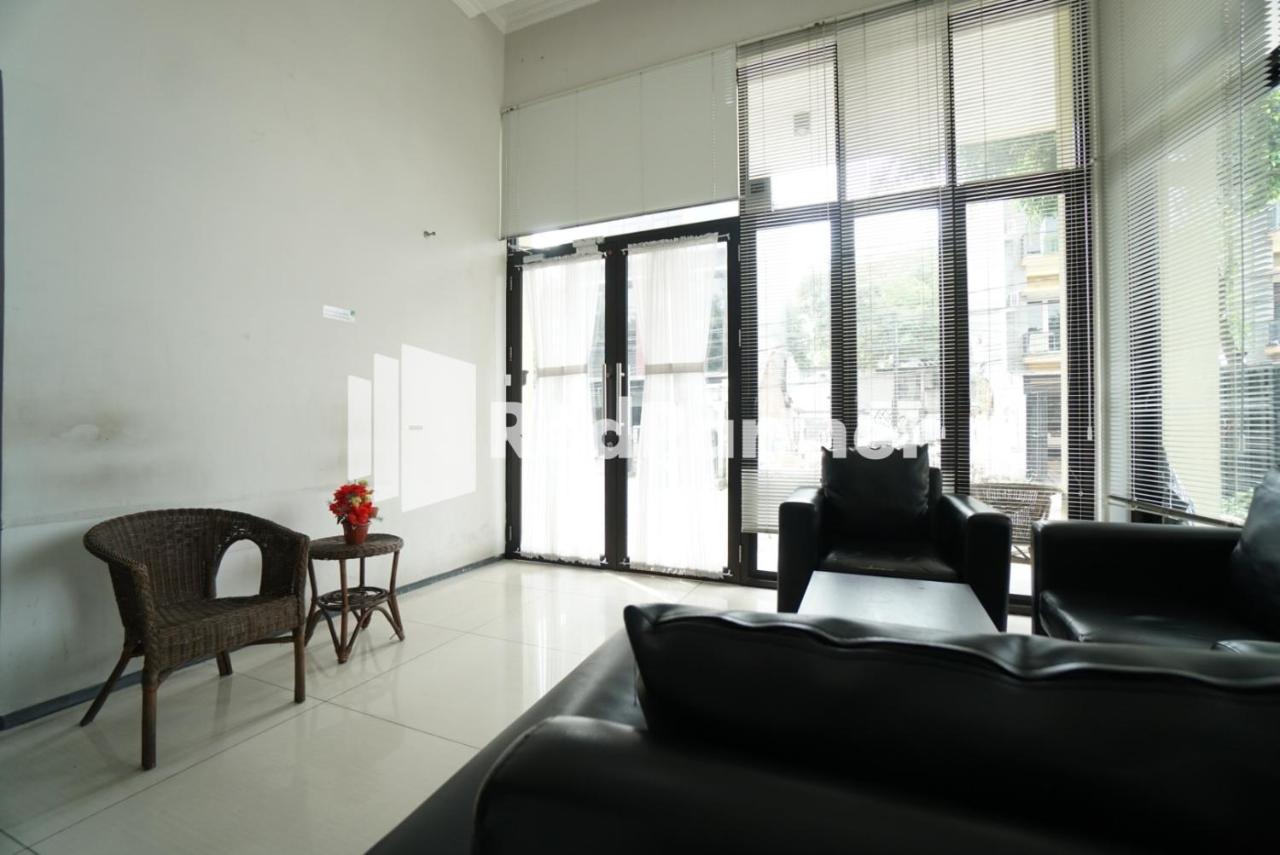 מלון ג'קרטה Toba Mansion Syariah Near Benhil Redpartner מראה חיצוני תמונה