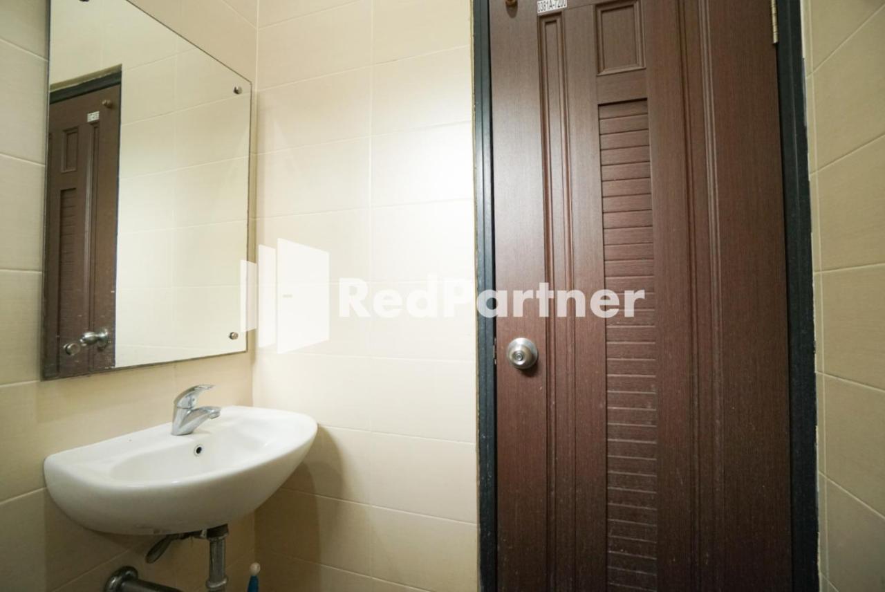 מלון ג'קרטה Toba Mansion Syariah Near Benhil Redpartner מראה חיצוני תמונה